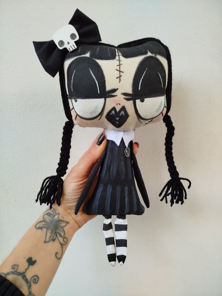 Its Wednesday!! 🖤