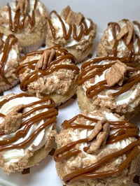 Image 4 of Cupcakes - 1 Dozen