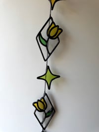 Image 3 of The Tulips - Yellow