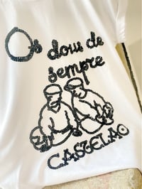 Image 3 of Os dous de sempre. Bordada a man. Talla S unisex.