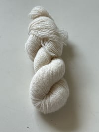 Hvidovre Texel Merino 125m råhvid Dansk Østersøuld