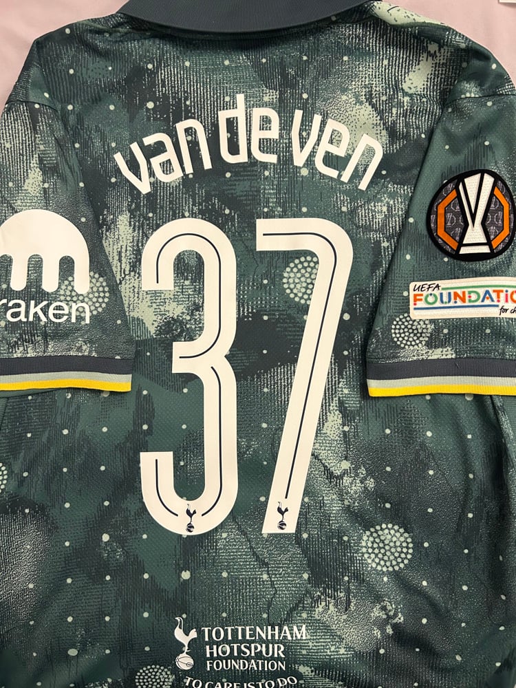 Image of Tottenham Hotspur “VAN DE VEN 37” 2024/25 Third Shirt + UEL patches (L)