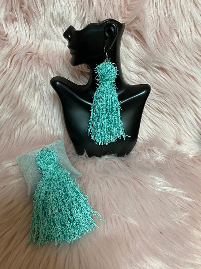 Long Tassel Earrings Solid Colors (Fancy)