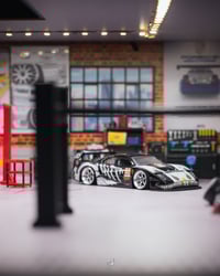 Image 4 of SKELLI FERRARI F40 CUSTOM