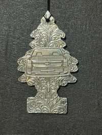 Image 1 of NNBS(2007-13) Silverado front view/Chevy emblem