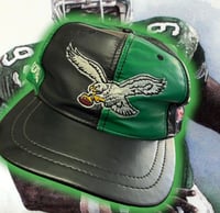 Image 4 of 💎ViNTaGe 💎 PHiLaDeLPHia EaGLeS 🦅 LeaTHeR SNaPBaCK Hat 🧢 