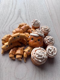 Image 3 of Cinnamon-hun ( Large )