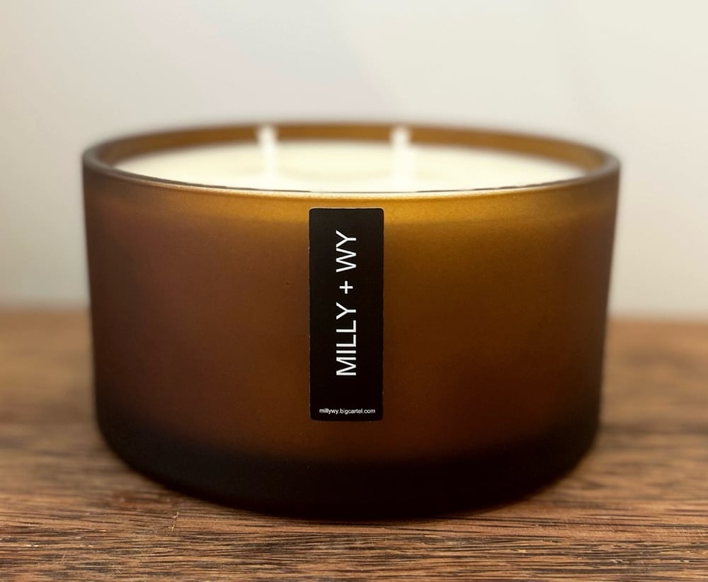 Image of Amber Jumbo Cambridge Candle Bowl