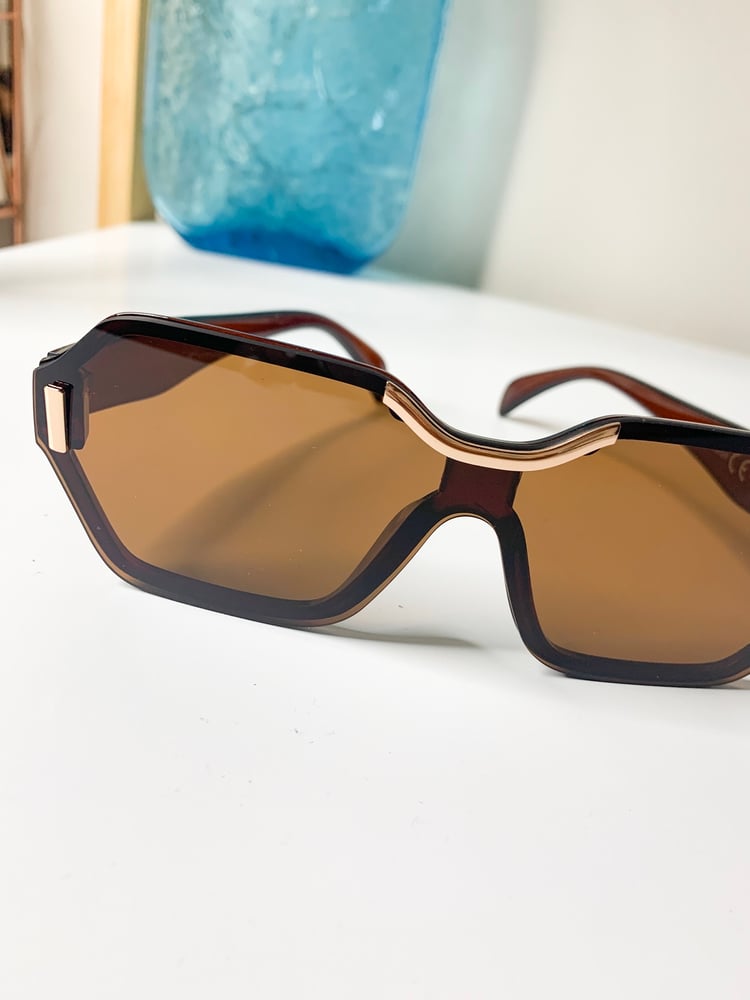 Image of Gold Detail Sunglasses