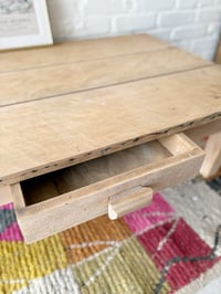 Image 5 of Table basse sur roulettes 
