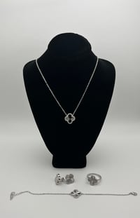 Image 1 of 925 Silver Clovers Set Silver