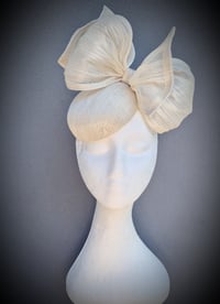 Image 1 of Mini Bowie in Ivory