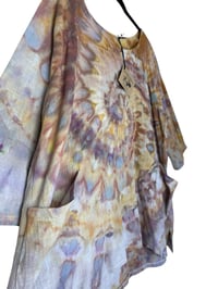 Image 6 of M Cotton Forager Top in Earthy Spiral Ice Dye