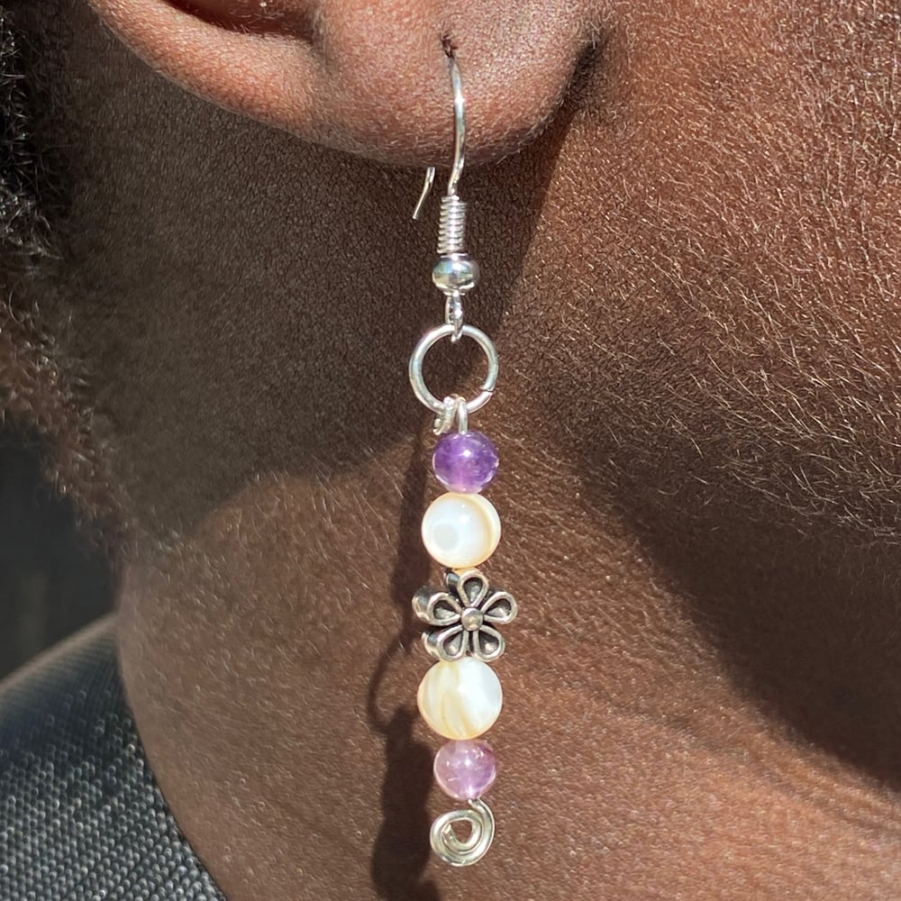 Image of lavender field earrings 