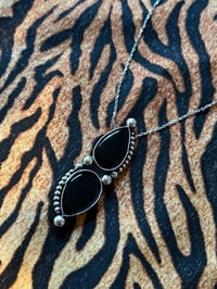 Image 3 of Ring oder Kette aus Sterlingsilber mit 2 schwarzen Onyx 
