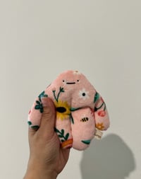Small Spring Floral Bloog