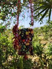 Image 3 of Bolsito broche para el móvil HUERTA negro