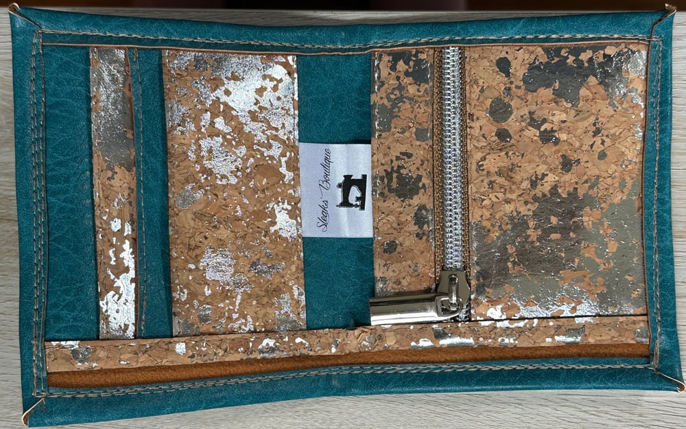 Image of Bi-Fold Wallet