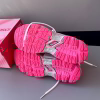 Image 5 of 2 sizes: us5.5kids/eu38, us6.5kids/eu39.5