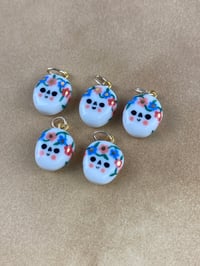 Image 3 of Tiny Skullflowers - Gold Lustre