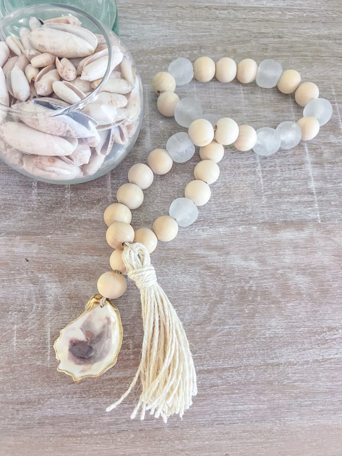 Image of Garland - Natural Oyster