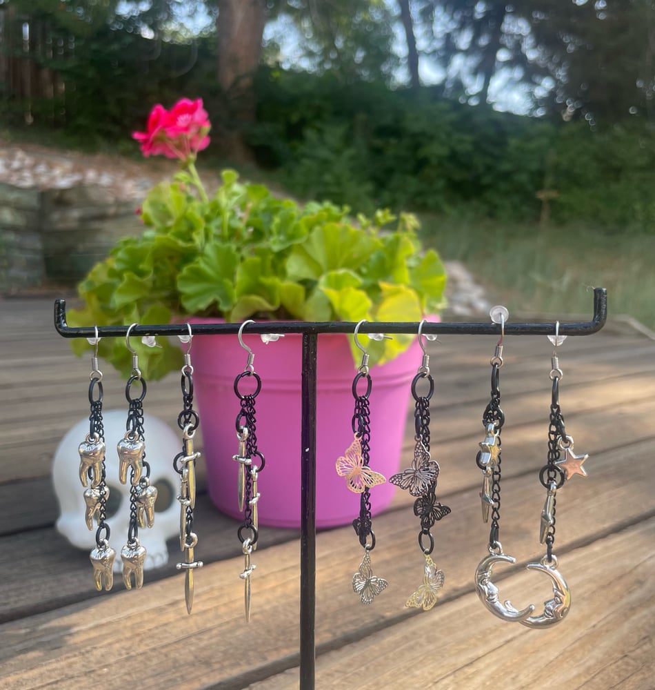 Image of Silver Dangle Earrings 