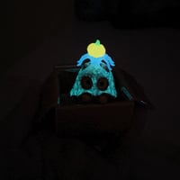 Image 15 of Glow in dark picture holder orange cat in the box ceramic keepsake (rainbow effect)