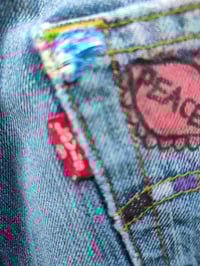 Image 10 of Vintage Levi 501 cut off shorts - waist 30 inches peace love music