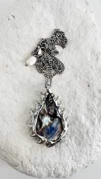 Image 2 of Collier "Fire Pearl" Necklace