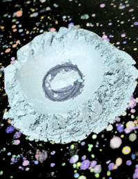 Image 3 of Raindrop Mica Powder Bottle From The Spring Fever Palette