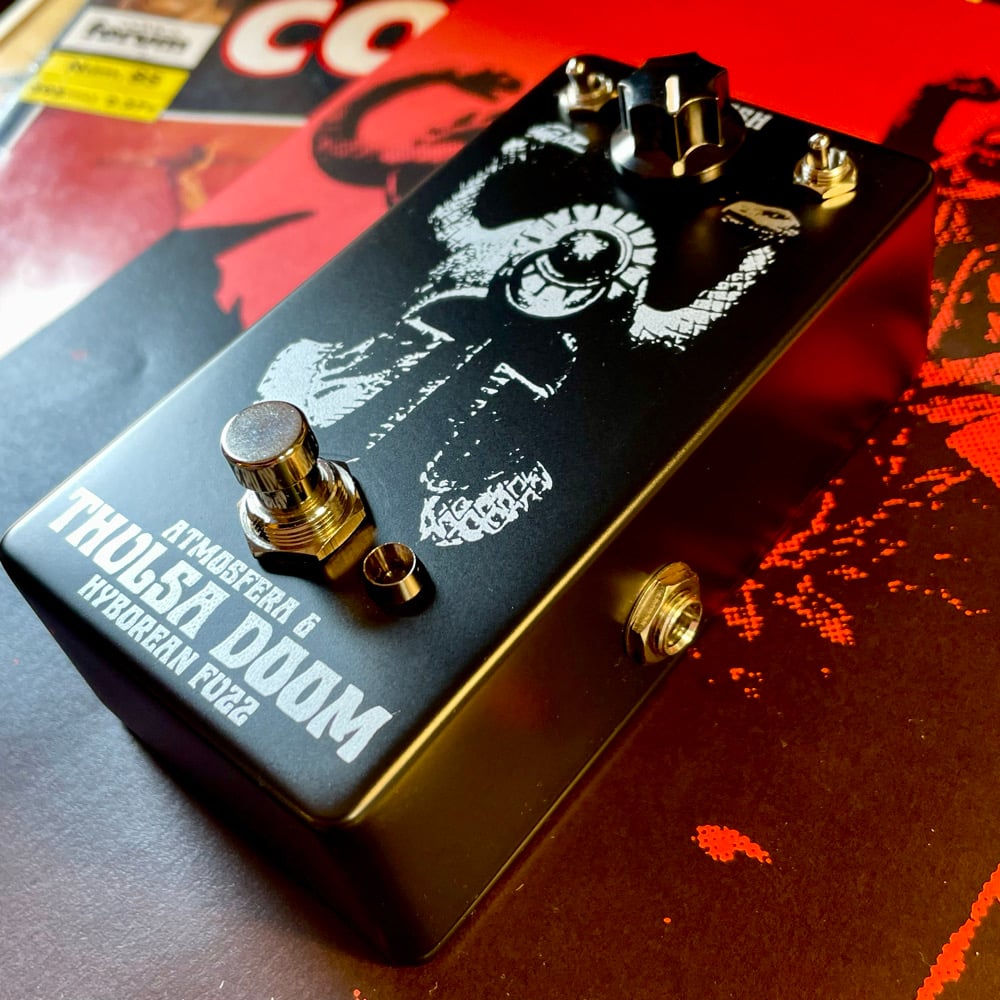 く*～様 houten.vorm effect DOOM fuzz Fuzzcoven - Does It Doom?