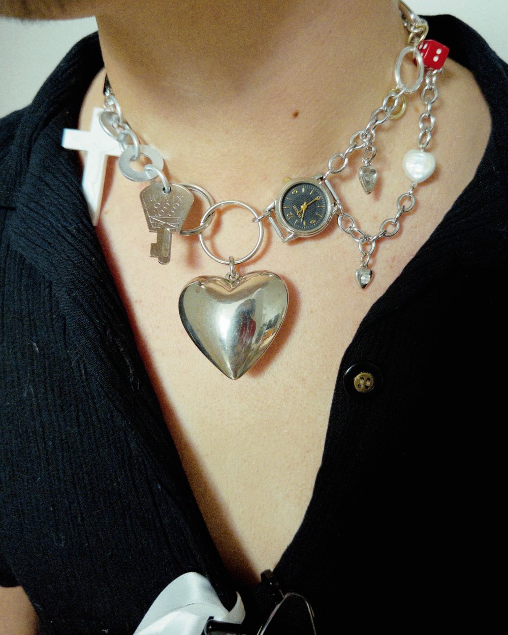 COMMISSION NECKLACE