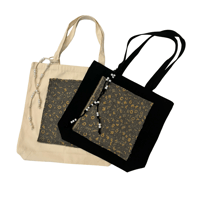 Image 4 of Sac Tapisserie alphabet en noir // Alphabet Tapestry Tote in Black