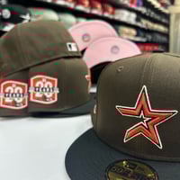 Image 2 of New Era 59Fifty Walnut Black Brick Pinky 20yrs