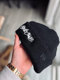 Image 5 of New Era Signature Beanie