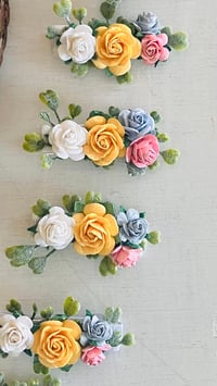 Image 3 of summer flower clip