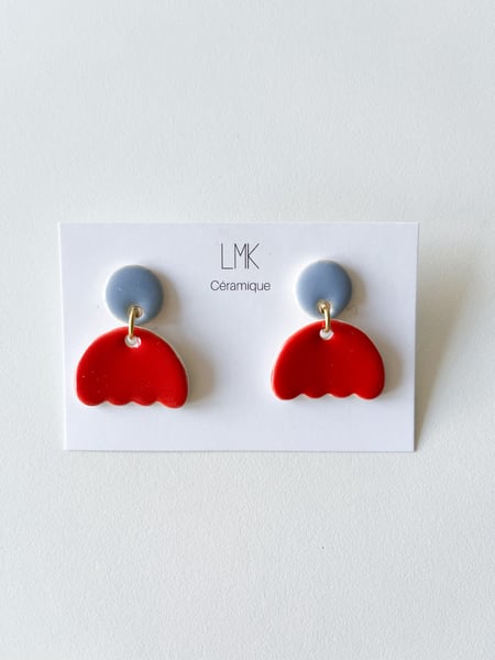 Image of Paire de boucles d’oreilles céramique PEIGNA PM bleu ciel et rouge