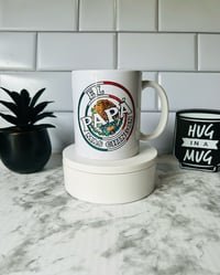 Image 2 of Papá más chingon Mug
