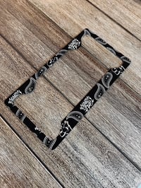 Image 1 of Paisley Plate Frame