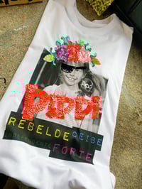 Image 6 of Camiseta bordada a man. Pippi branca con letras fluor. Varias tallas. Coret oversize.