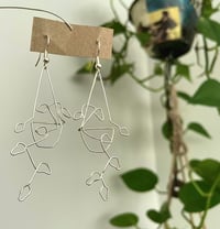 Image 3 of Hanging plant baskets