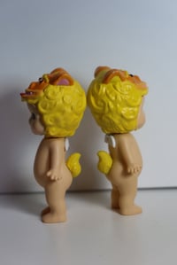 Image 2 of Shisa Twin