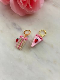 Image 6 of  Strawberry cake