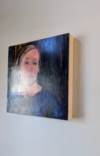 Image 3 of Caroline