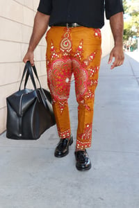 Image 2 of The kendu pants - gold 