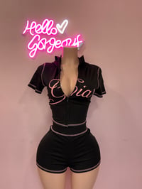 Gia- black short set