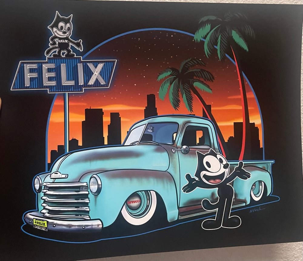 Image of Felix down town 
