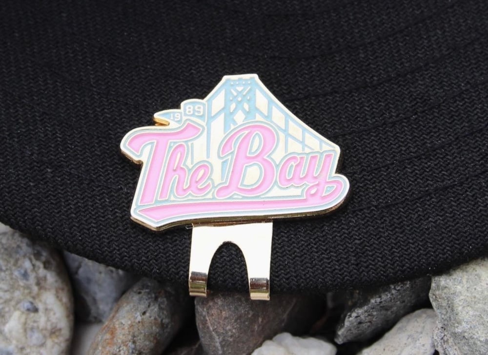 Image of 1989 Clip - Pink