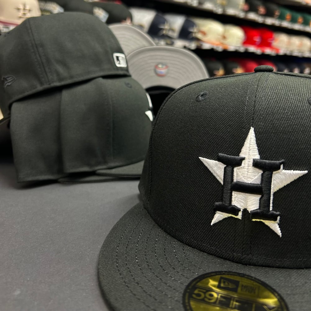 New Era 59Fifty Black- White 