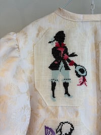 Image 11 of Love is in the air (s/m)